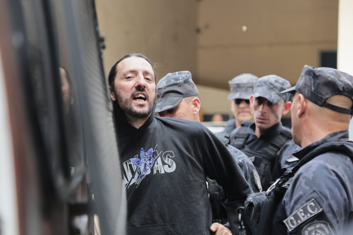 Revelaron que antes del arresto Pablo Laurta había pedido un remis para escapar con su hijo a Uruguay en canoa