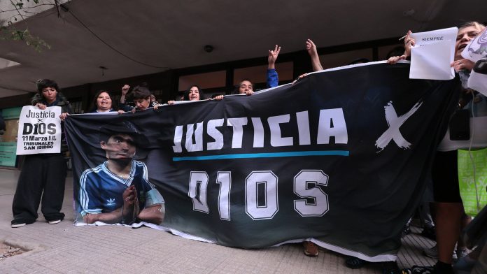 Juicio por la muerte de Diego Maradona: se postergó la audiencia preliminar programada para este miércoles