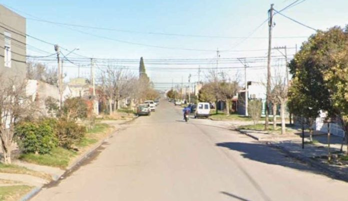 En un ataque de furia mató a un hermano de una puñalada e hirió a otro de un palazo