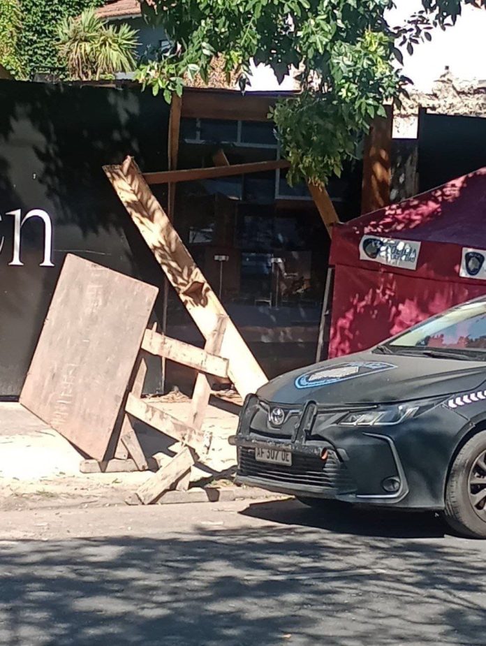 Quién era la joven de 20 años que murió en Villa Devoto tras ser golpeada por un cartel de una obra en construcción
