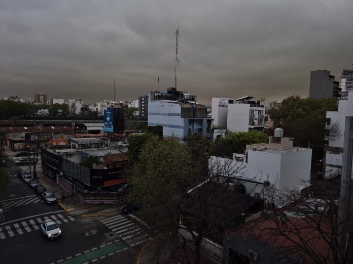 Tras el fin de semana largo, regresan las lluvias: cómo estará el tiempo en los próximos días