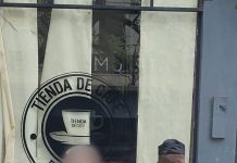 Video: dos delincuentes cayeron en el subte tras robar un collar en el Microcentro