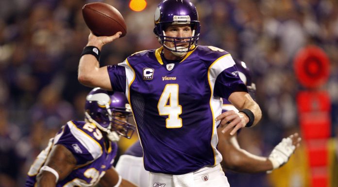 Brett Favre reactiva la controversia por la elección de Bad Bunny en el Super Bowl