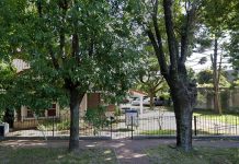 Investigan a seis policías que allanaron la casa de un sospechoso narco, lo extorsionaron y le robaron perfumes