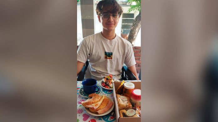 Matías Bottoni a nueve meses del accidente: la silla de ruedas que le rompieron en Ezeiza y la esperanza puesta en Barcelona