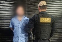 Un hombre viajó colgado de un camión en plena autopista 25 de mayo y una mujer logró filmarlo: “Se reía y se burlaba”