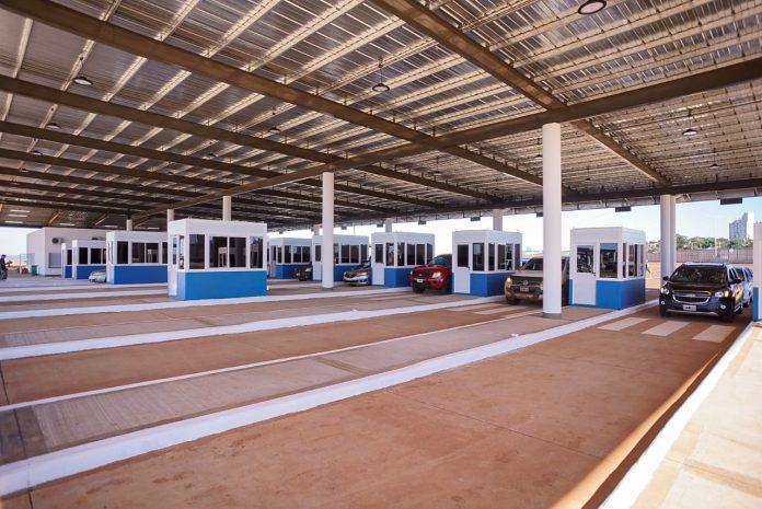 Una mujer viajaba a Paraguay y murió tras descompensarse mientras esperaba para cruzar en la frontera