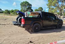 Video: corrió con su camioneta una picada de motos en los médanos de Villa Gesell y quedó detenido